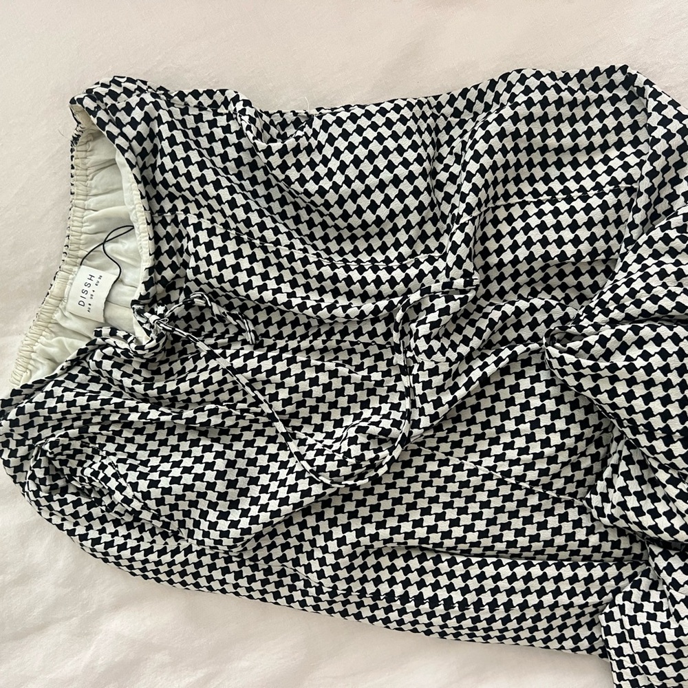 DISSH Black and White Ruched Bubble Skirt